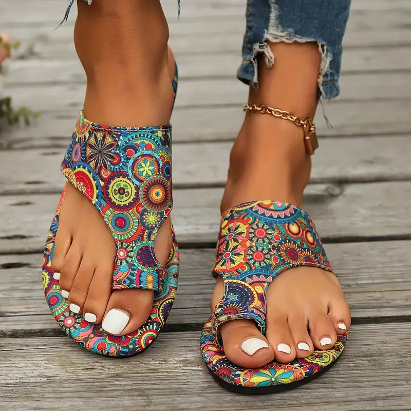 SOPHIA™ WOMEN'S VIBRANT FLAT FLORAL SANDALS