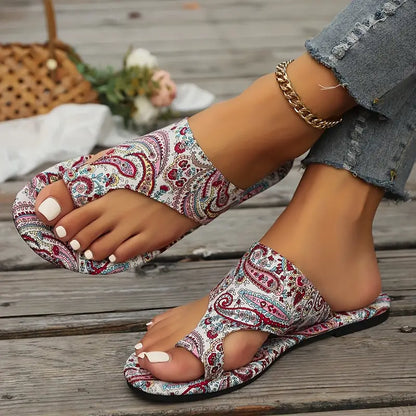 SOPHIA™ WOMEN'S VIBRANT FLAT FLORAL SANDALS