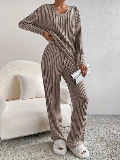 KIARA™ CHIC SOLID RIBBED WOMENS OUTFIT SET