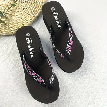 GILGANDRA™ FLOWER PRINT PLATFORM SANDALS