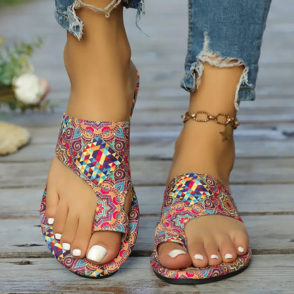 SOPHIA™ WOMEN'S VIBRANT FLAT FLORAL SANDALS