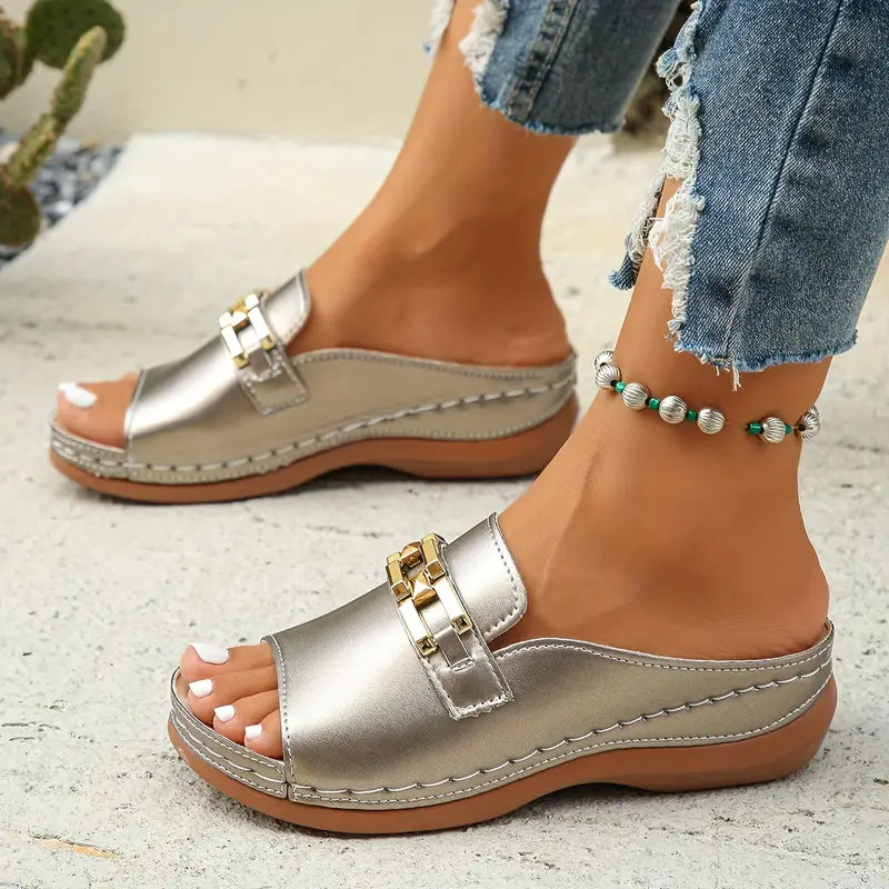 LATROBE™ STYLISH CHAIN DECOR WEDGE HEELED SANDALS