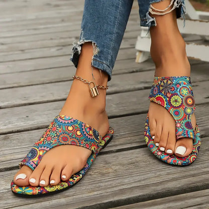 SOPHIA™ WOMEN'S VIBRANT FLAT FLORAL SANDALS