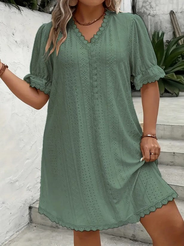 GEORGIA™ ELEGANT PLUS SIZE FIT DRESS